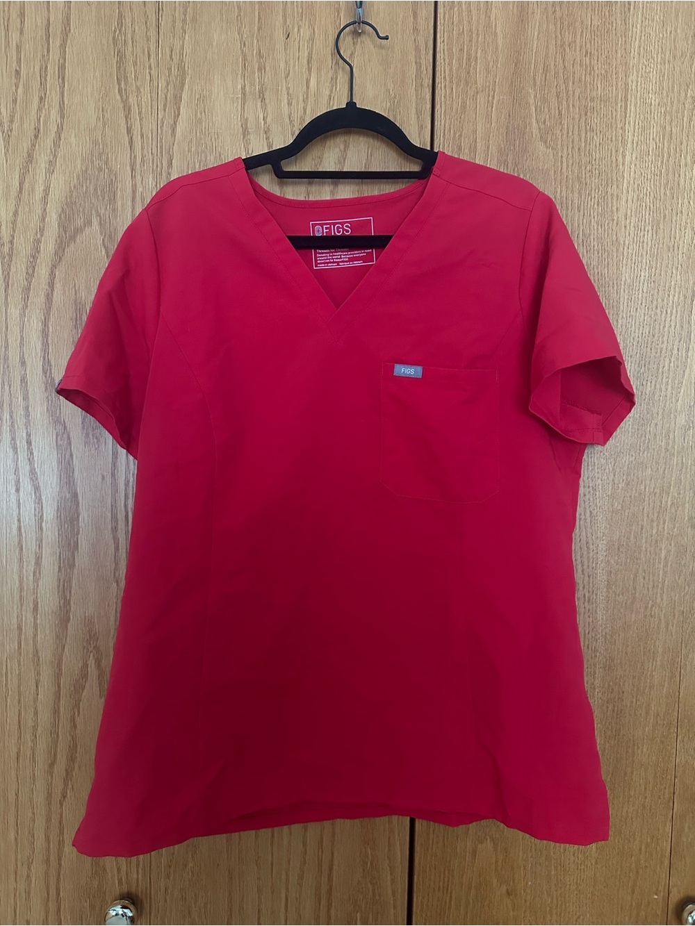 Figs Winning Red Catarina Scrub Top